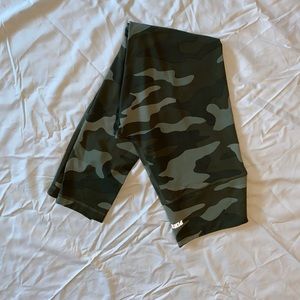 Pink camo leggings